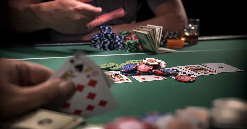 Tại Sao Mẹo Chọn Bàn Poker Lại Quyết Định 80% Thắng Lợi?