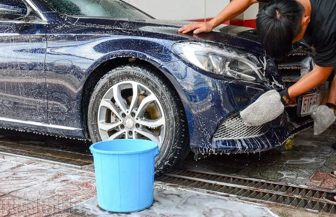Bao lâu nên rửa xe ô tô một lần?