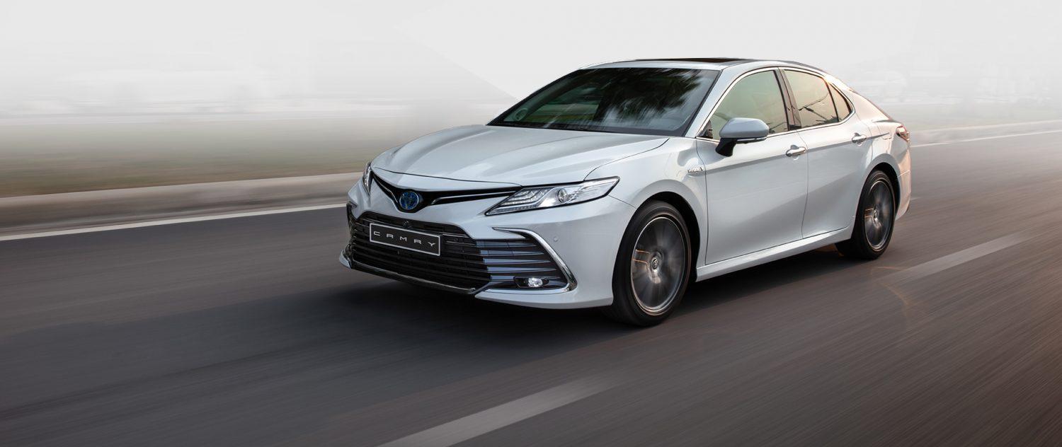 Toyota Thái Bình giới thiệu Camry Hybrid và ước vọng xanh hóa Việt Nam