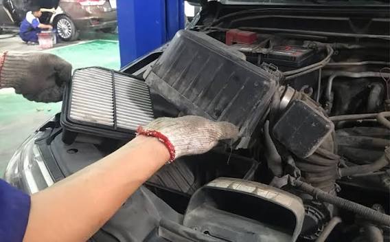 Khi Nào Cần Thay Lọc Gió Động Cơ Và Lọc Gió Điều Hòa Ô Tô?